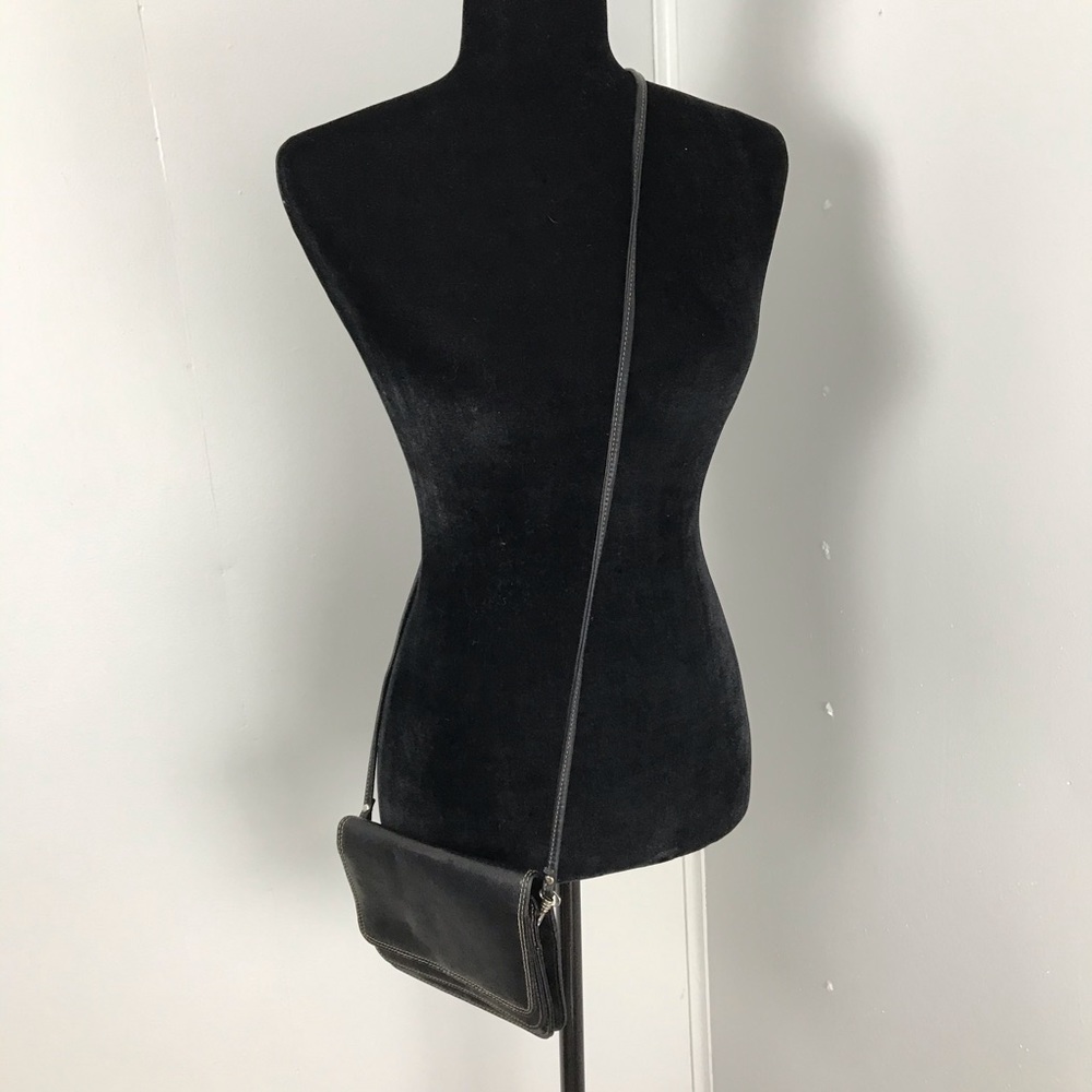 Buxton Mini Crossbody Purse Black